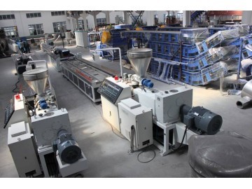 PVC和木塑型材挤出设备_供应产品_张家港市格雷斯机械